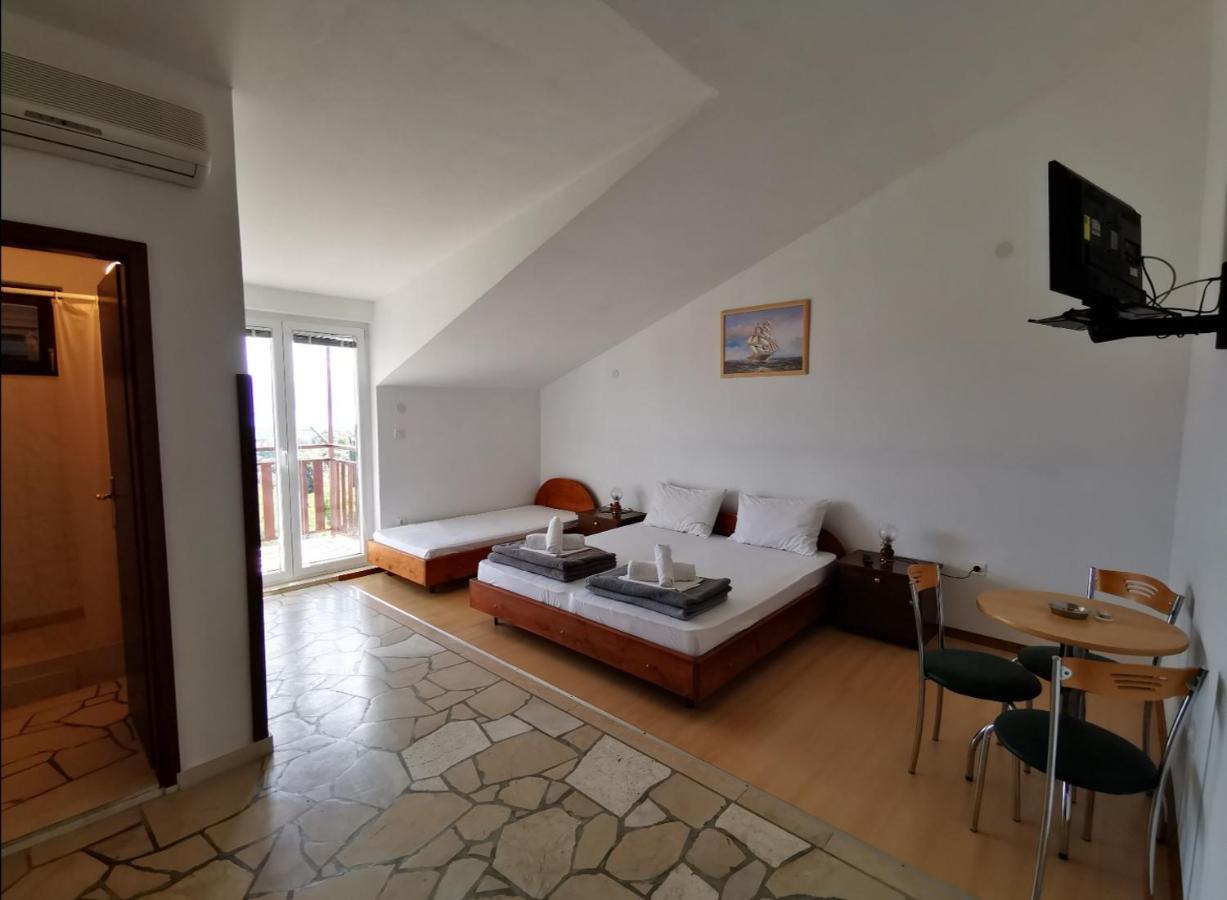Škrip Apartments Plazibat المظهر الخارجي الصورة