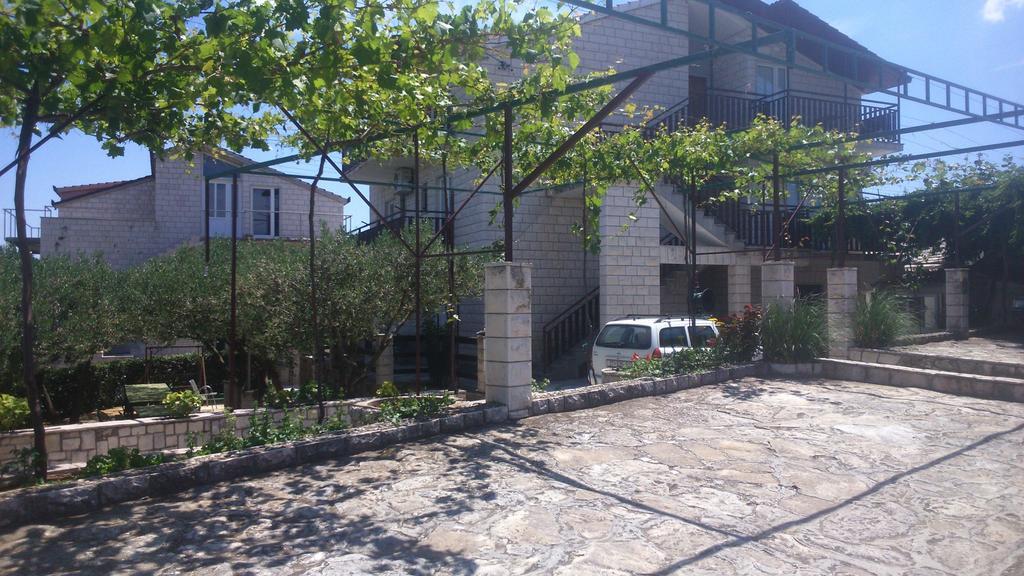 Škrip Apartments Plazibat المظهر الخارجي الصورة