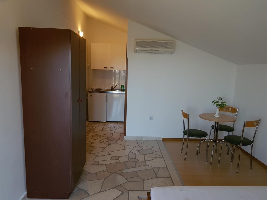 Škrip Apartments Plazibat المظهر الخارجي الصورة
