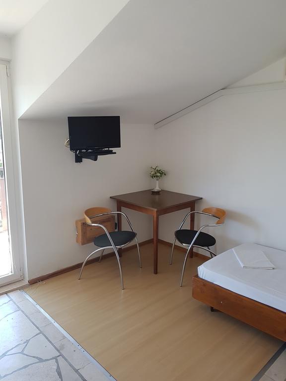 Škrip Apartments Plazibat المظهر الخارجي الصورة