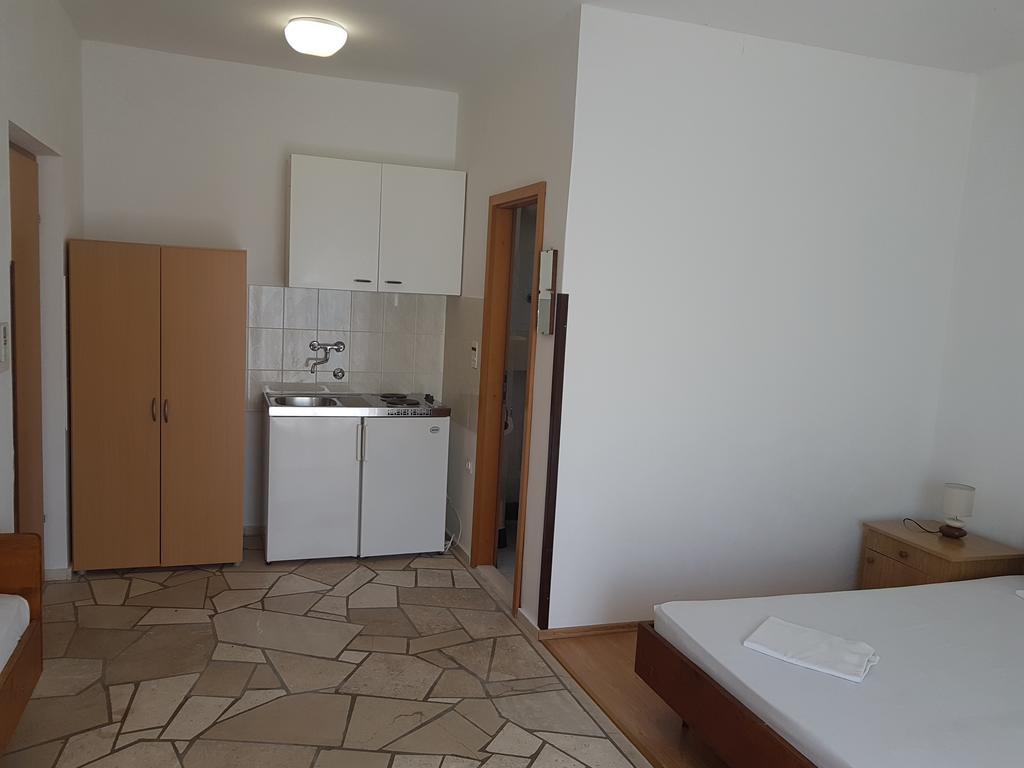 Škrip Apartments Plazibat المظهر الخارجي الصورة