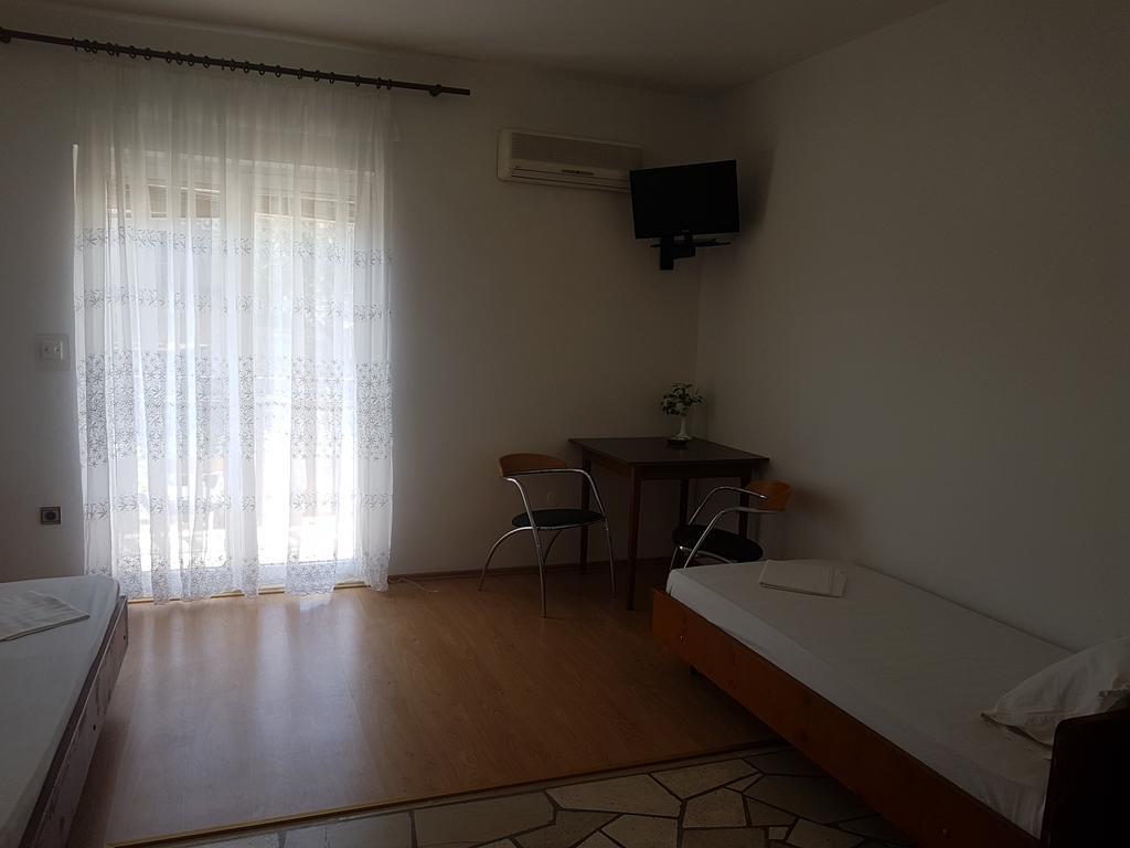 Škrip Apartments Plazibat المظهر الخارجي الصورة